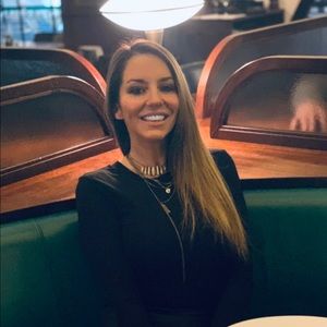 Meet your Posher, Aimee